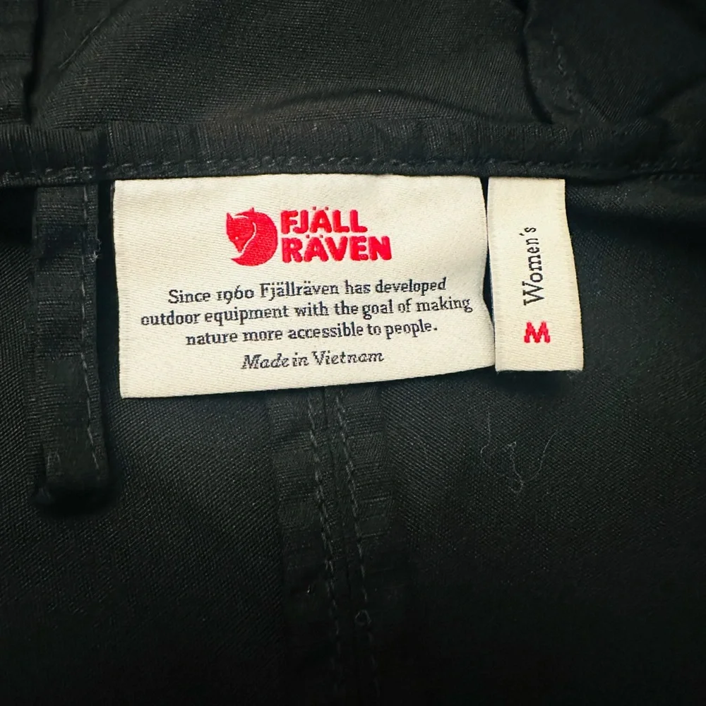 Fjällräven Black Stina Jacket NWOT Women’s Medium - Picture 13 of 16